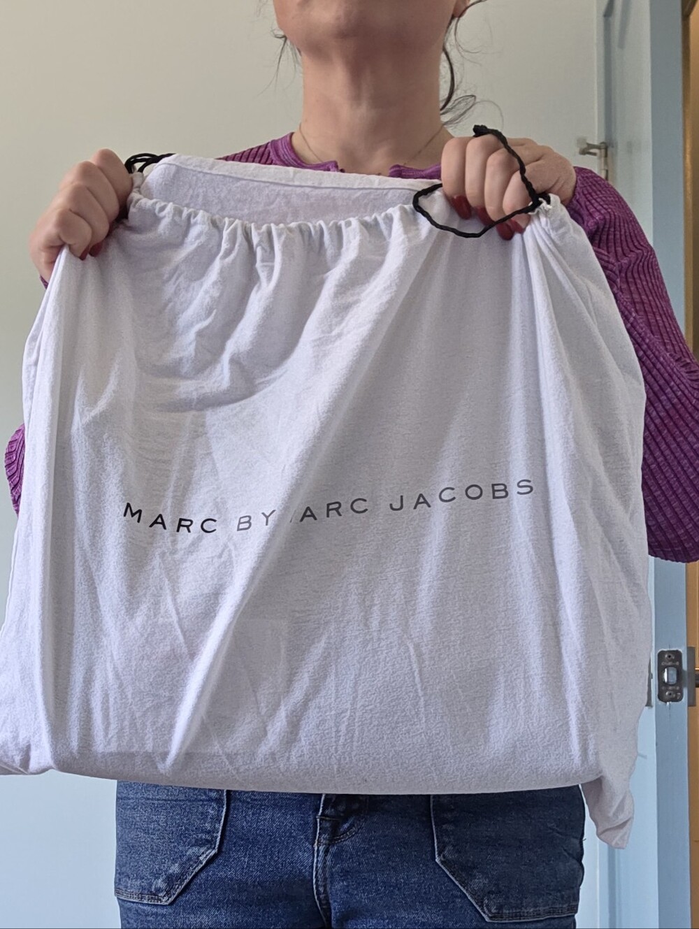 Marc Jacobs Black Leather Messenger Bag. Can't Fit The 13inch Laptop - Picture 10 of 13